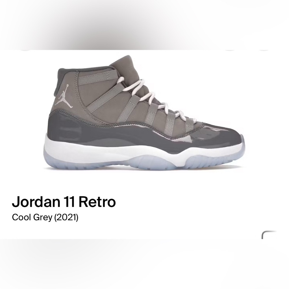 Jordan 11 Retro Sneakers - Gray and White